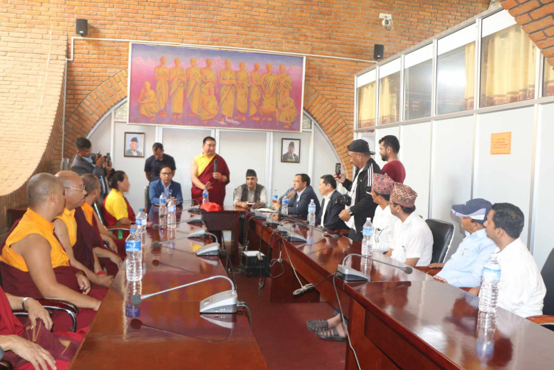 पदभार ग्रहण गर्दै ल्हारक्याल लामाले भने- लुम्बिनीको बदनाम हुने कुनै काम गर्दिनँ
