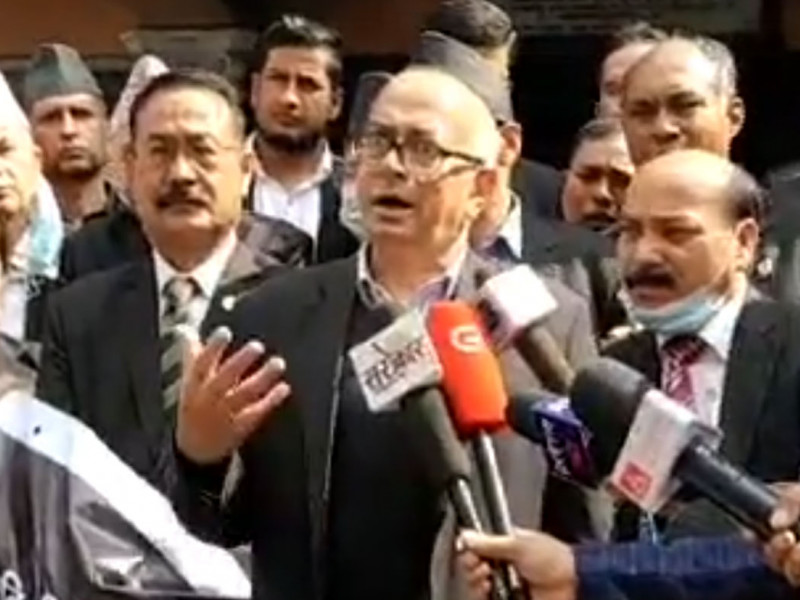 दलहरूकाे माैनताप्रति खरेलकाे आक्राेश : अदालतमा आगाे लागिसक्याे, निभाउँदैन भन्ने ?