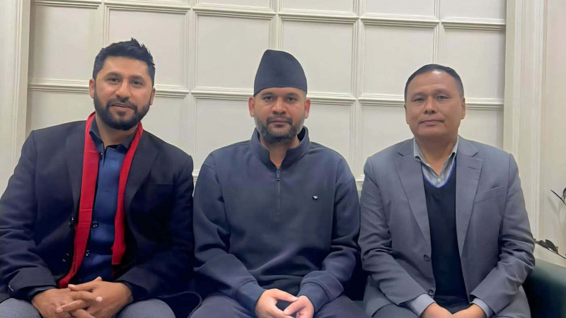 रवि, बालेन र कुलमान एकठाउँमा, रास्वपा र उज्यालो नेपालबीच पार्टी एकता