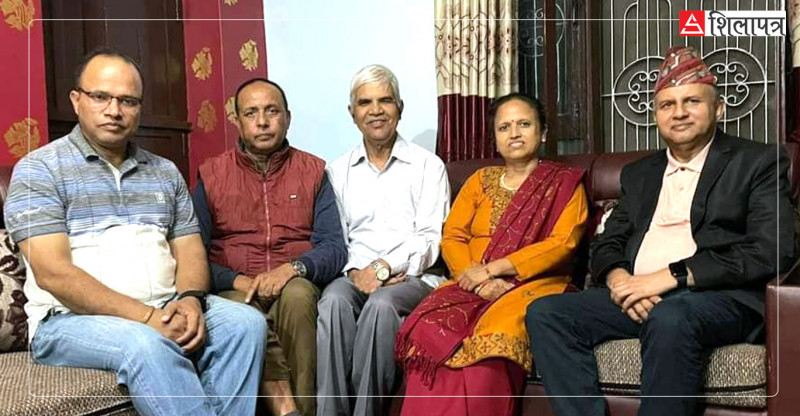 जब शंकर पोखरेल र रेखा शर्मा एउटै घरमा भोट माग्न पुगे