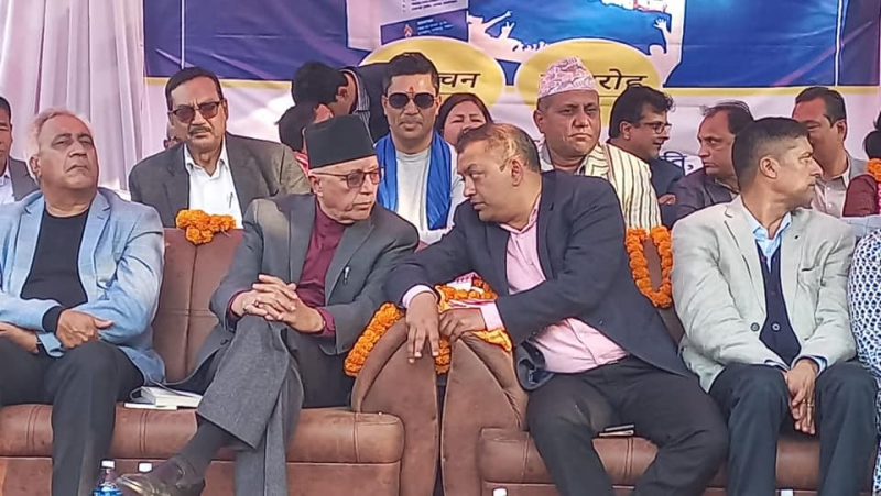 गगन थापाको प्रश्न- देश बदल्न लागौँ भन्दा बाबुहरूको उमेर कति हो भनेर सोध्ने ? 