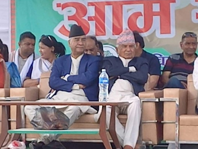 चुनावी सभालाई सम्बोधन गर्न विराटनगर पुगे देउवा