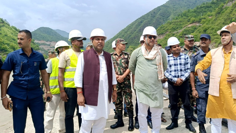 सुनकोशी मरिन डाइभर्सन निर्माणमा भइरहेको ढिलाइप्रति मधेश सरकारको चासो, मुख्यमन्त्री र मन्त्रीहरूले गरे निरीक्षण