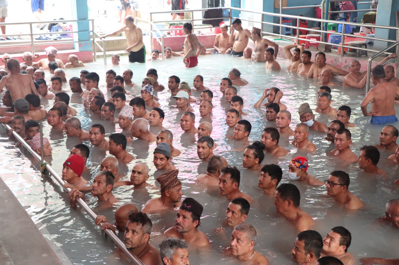 प्राकृतिक उपचारका लागि सिंगा तातोपानी