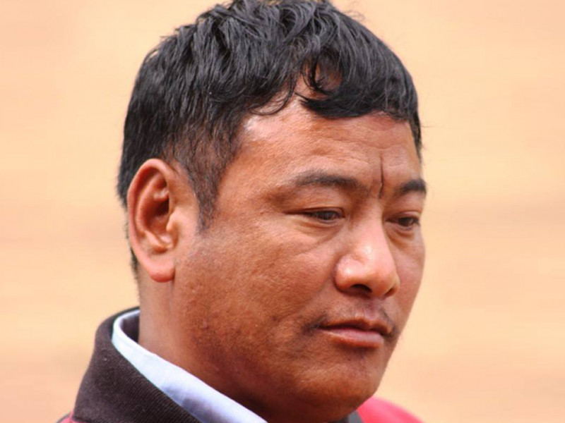 इलामको सन्दकपुरमा गाउँपालिकामा एमालेका जिल्ला सचिव नै बागी उम्मेदवार