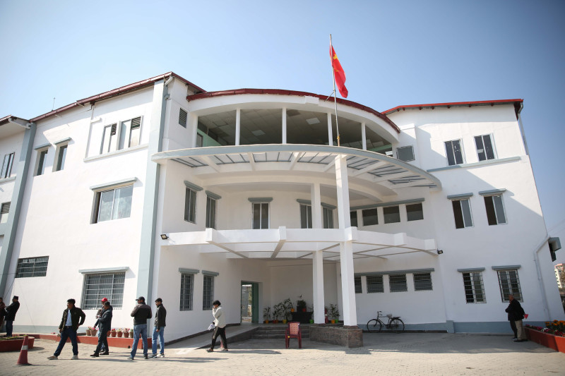एमाले पार्टी कार्यालय एक दशकदेखि सरेको सर्‍यै, सरकारको निर्णयले अर्को आपत्