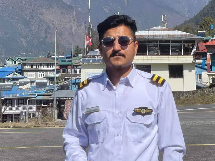 सम्पर्कविहीन विमानका को–पाइलट रुकुमका २५ वर्षीय उत्सव, आमाबुबा काठमाडौं आउँदै