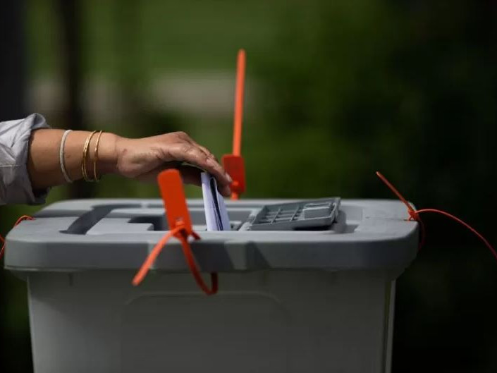 निर्वाचन आचारसंहिता पालना गर्न उम्मेदवारहरूको प्रतिबद्धता