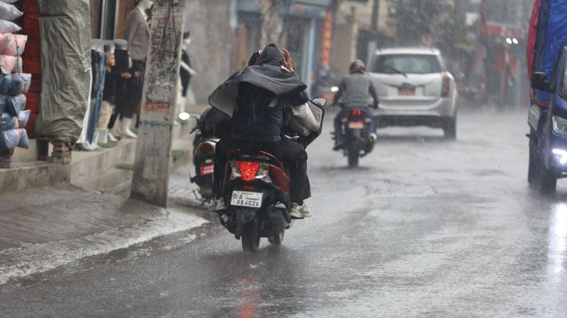 आज दिउँसो यी प्रदेशमा हुन सक्छ भारी वर्षा