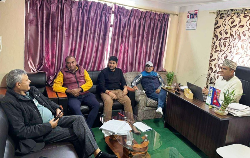 केन्द्रीय समितिलाई बन्धक नबनाउन महरको आग्रह, पदाधिकारीमाथि ‘भी-फाइभ’को आरोप