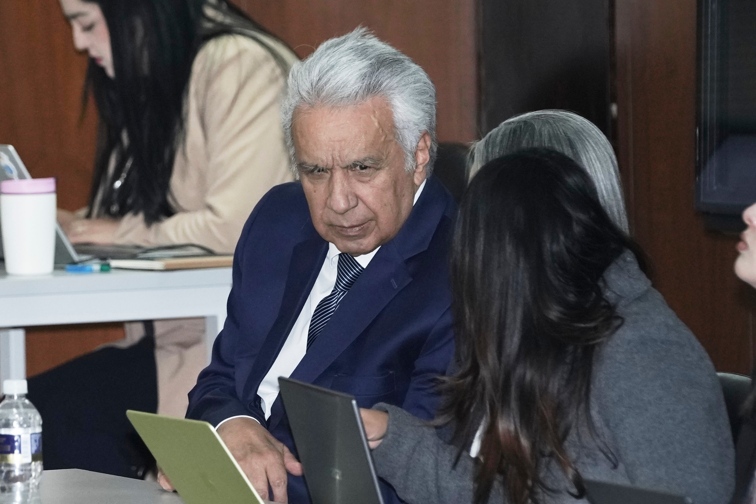 भ्रष्टाचारको अभियोगमा इक्वेडरका पूर्वराष्ट्रपति मोरेनोलाई पाँच वर्षको जेल सजाय