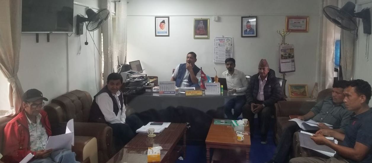 सुकुम्बासीको प्रमाणीकरण गर्दै भूमि आयोग