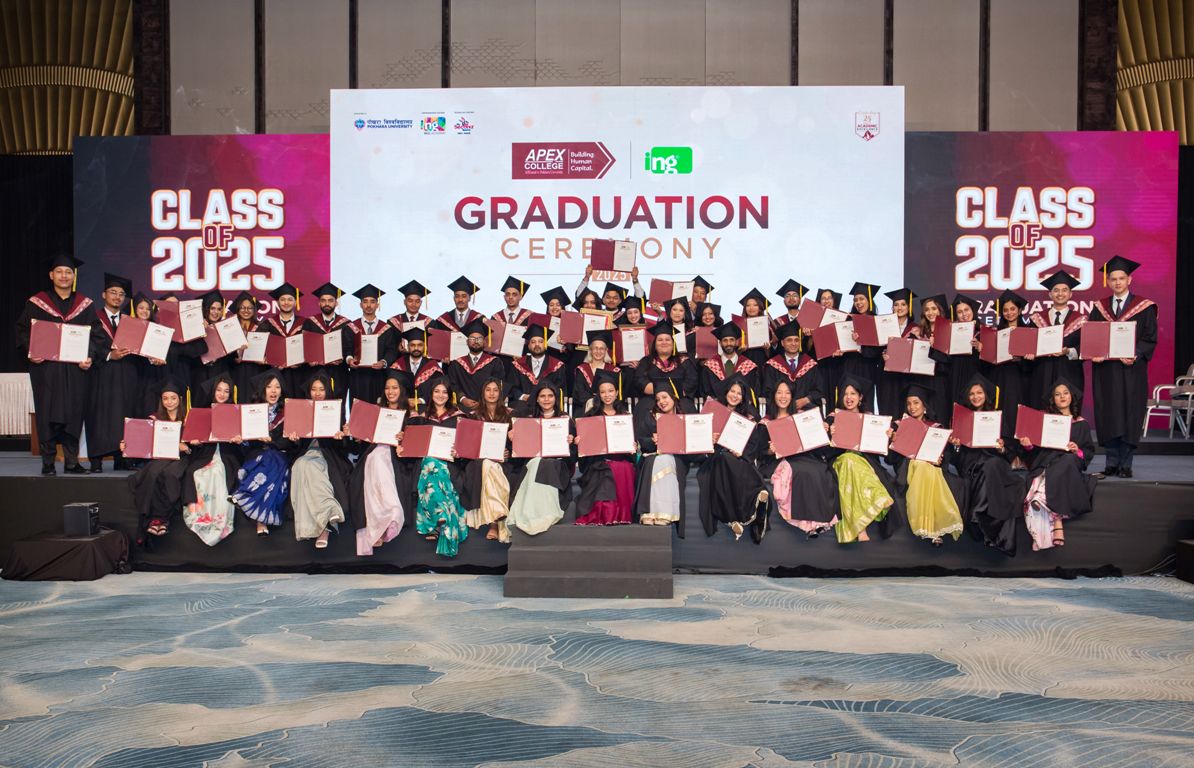 एपेक्स कलेजको वार्षिक दीक्षान्त समारोह, श्वेताले पाइन् 'इन्नोभेट नेपाल ग्रुप पोस्टग्राजुएट छात्रवृत्ति'