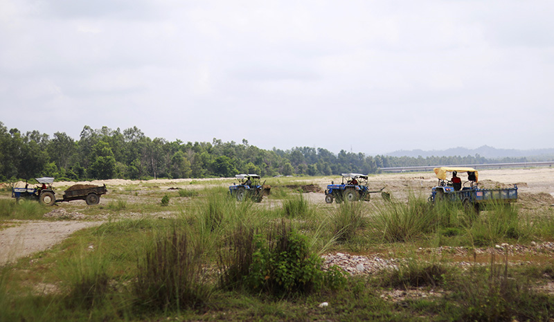 वातावरण मुद्दा : आफ्नै घोषणापत्रको विरुद्धमा दलहरू