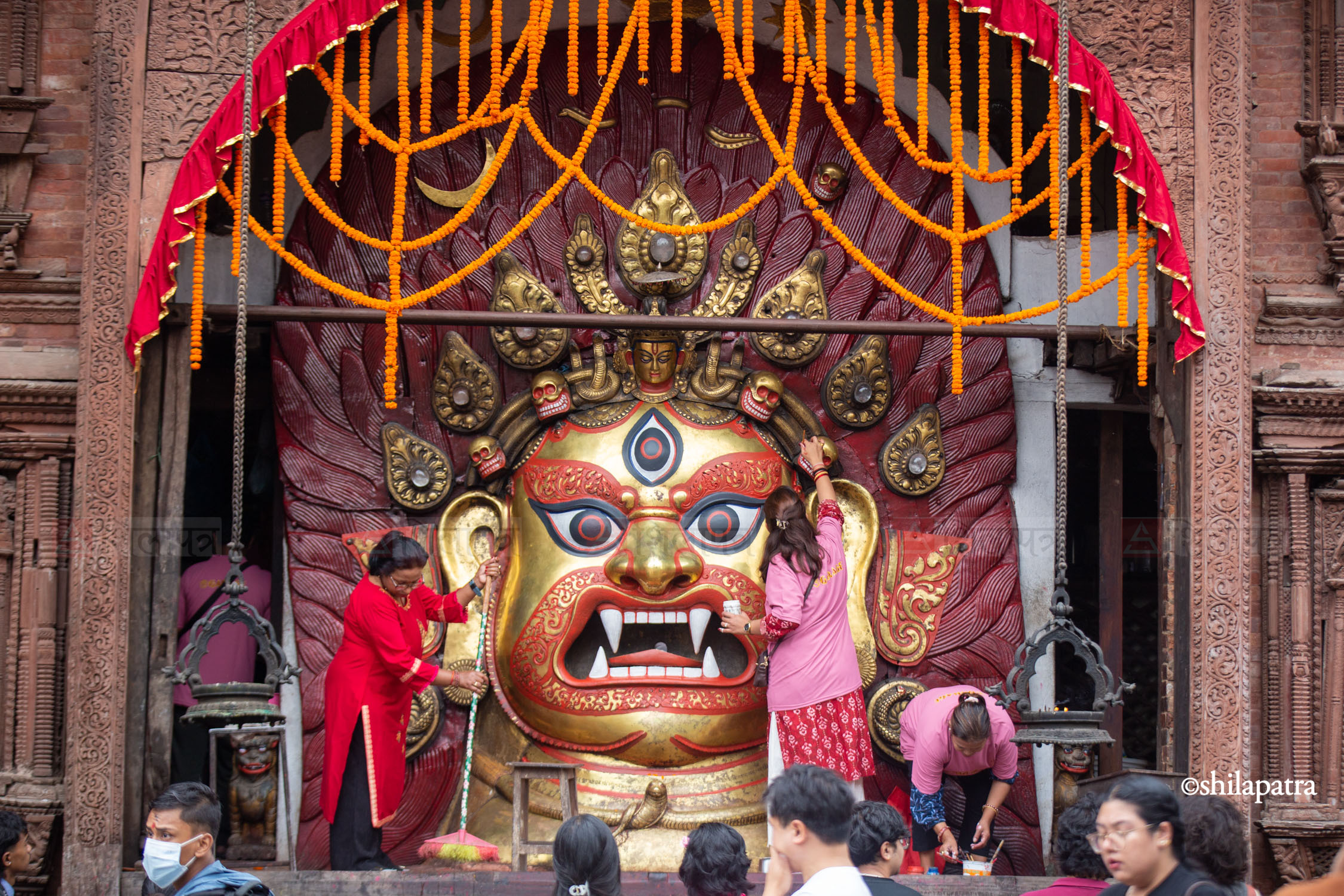 वसन्तपुरमा यसरी हुँदै छ इन्द्रजात्राको तयारी (तस्वीरहरू)