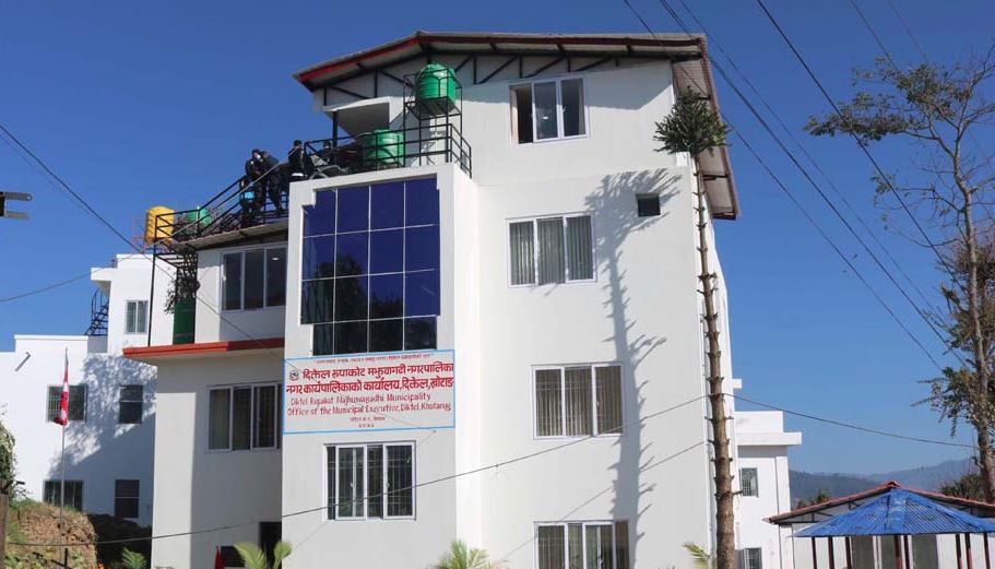 प्रथम राष्ट्रिय बाँस सम्मेलन : राष्ट्रपतिसहित उच्च पदस्थ व्यक्तिलाई बाँसको कुर्सी उपहार