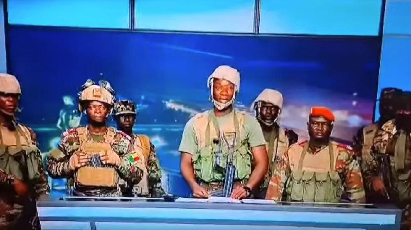 अफ्रिकी देश बेनिनमा सेनाको एक समूहले गर्‍यो सत्ता कब्जाको घोषणा