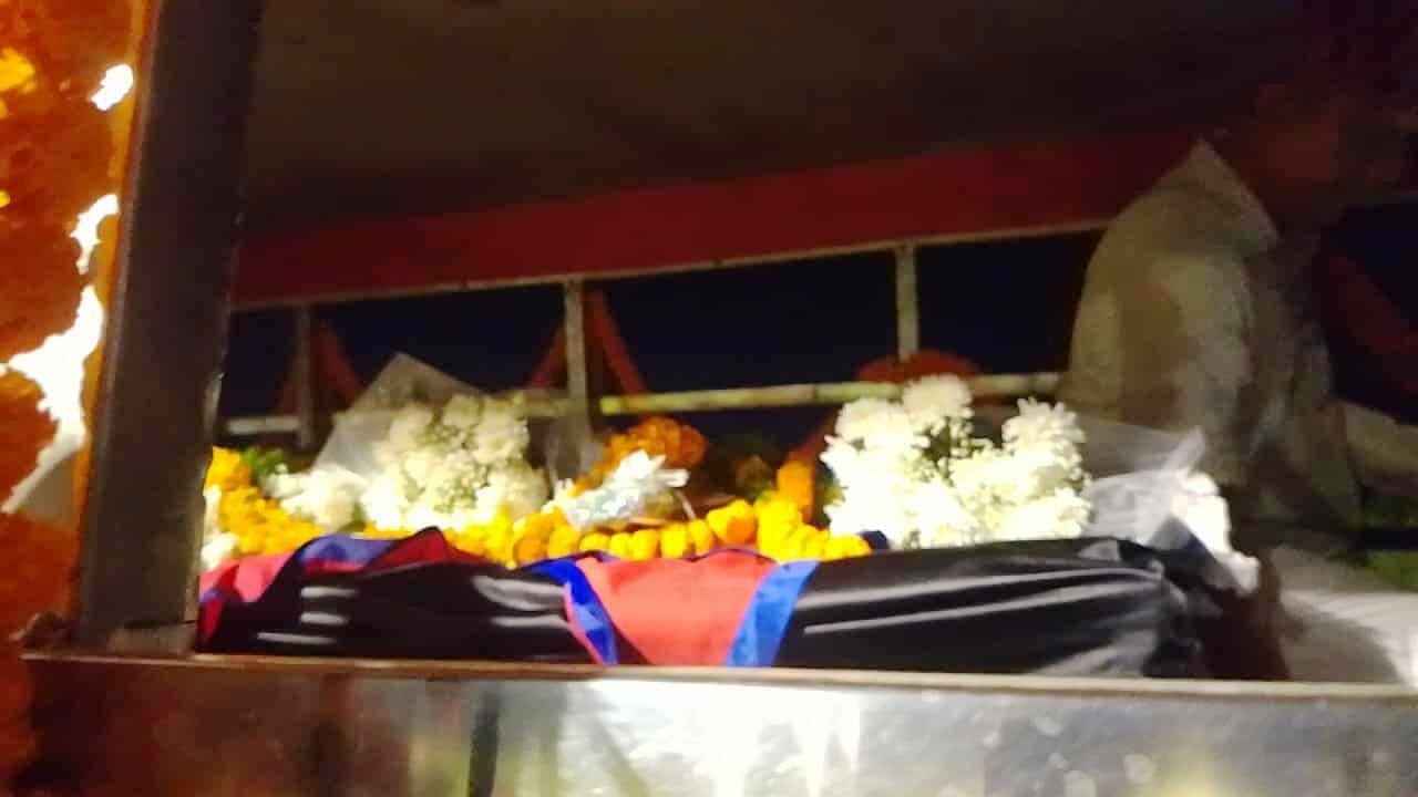 विपिनकाे राष्ट्रिय सम्मानका साथ अन्त्येष्टि हुँदै, इजरायली राजदूत पनि पुगे विपिनको घर