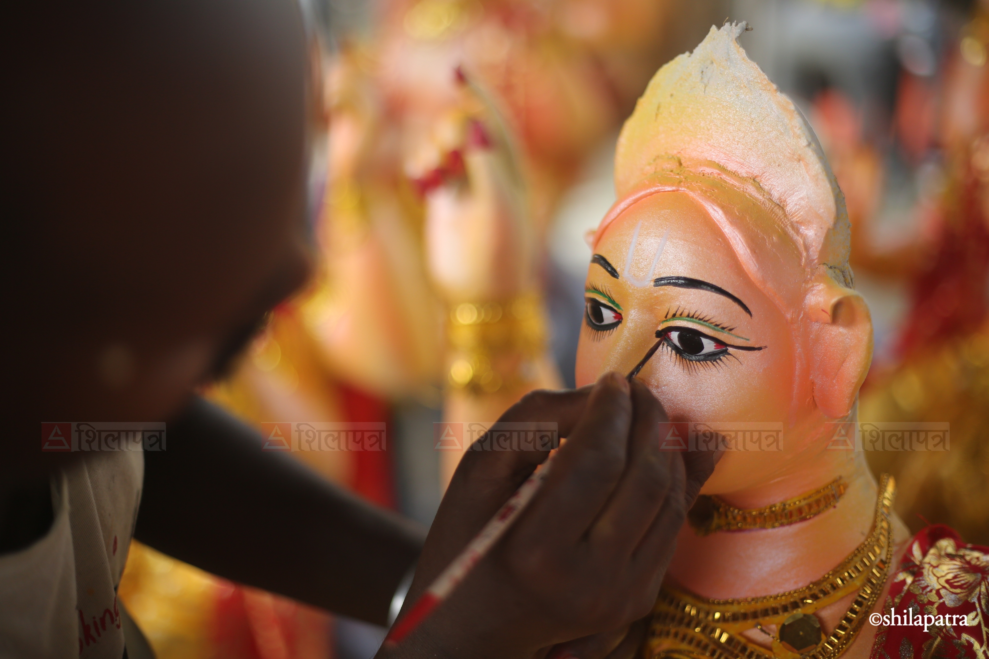 विश्वकर्मा पूजाको अघिल्लो दिन मूर्तिकारलाई चटारो (तस्वीरहरू)