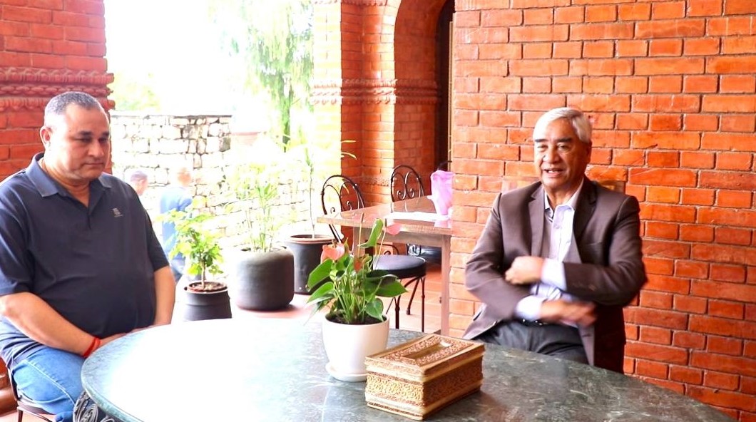 नाउपा बाहिरिँदा पनि सुरक्षित रहेको सुदूरपश्चिम सरकारमा किन हलचल ?