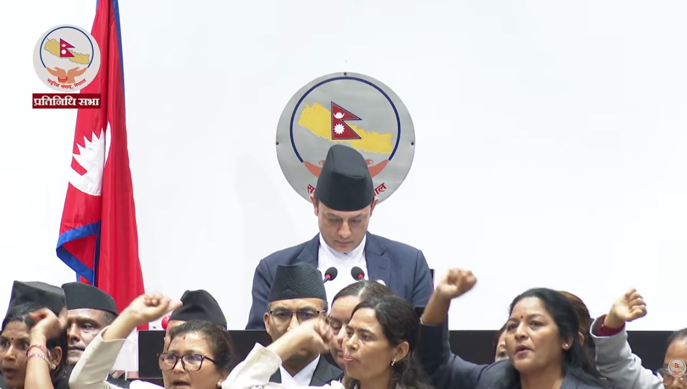 प्रधानमन्त्रीलाई भेटेपछि विपक्षीलाई पेलेरै अघि बढे सभामुख अर्याल