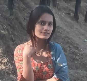 अछाममा २० वर्षीया युवती दुई दिनदेखि बेपत्ता, खाेजी गरिदिन आफन्तकाे अपिल