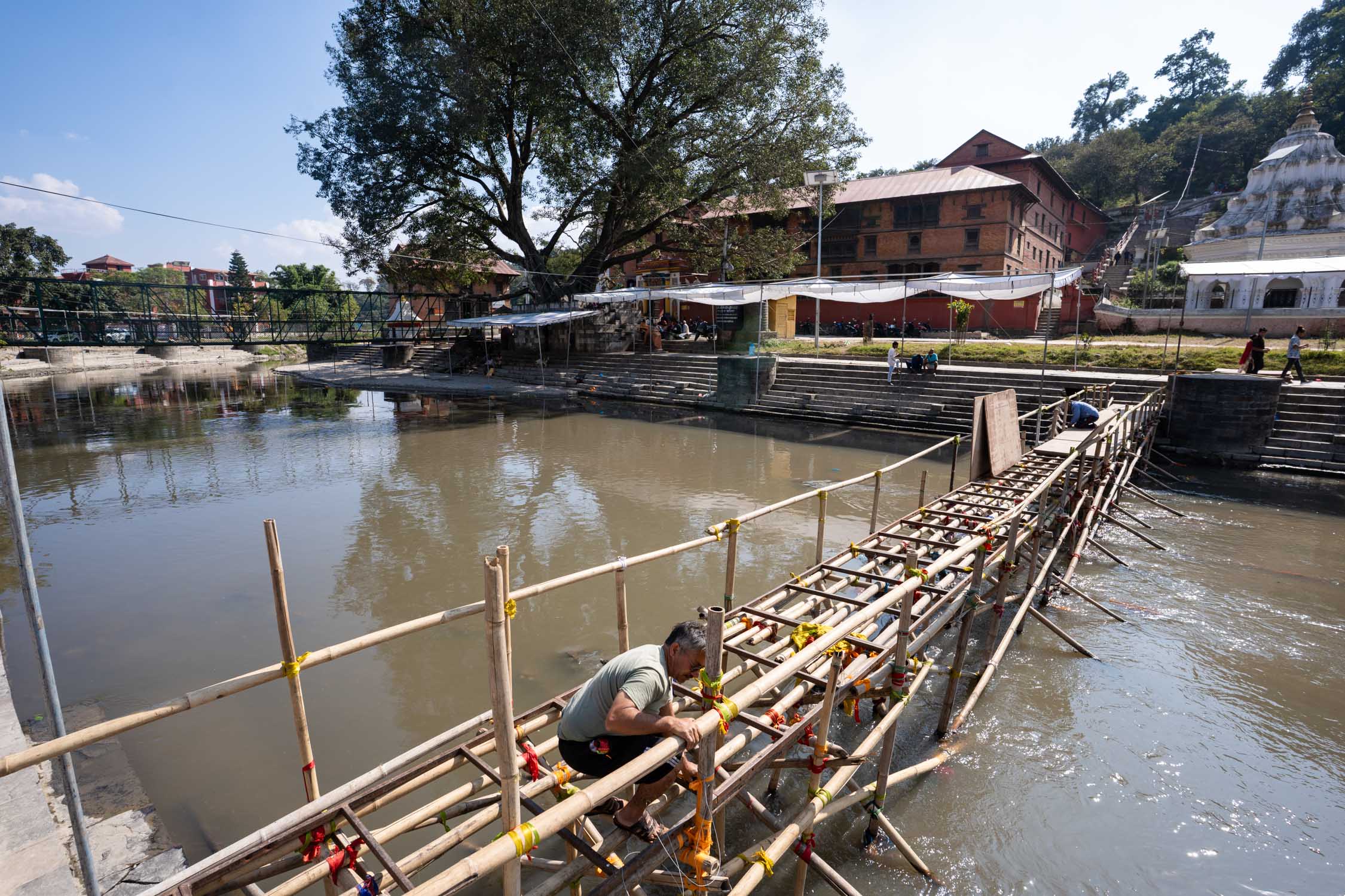 काठमाडौंको गौरीघाटमा छठ पर्वको तयारी (तस्वीरहरू)
