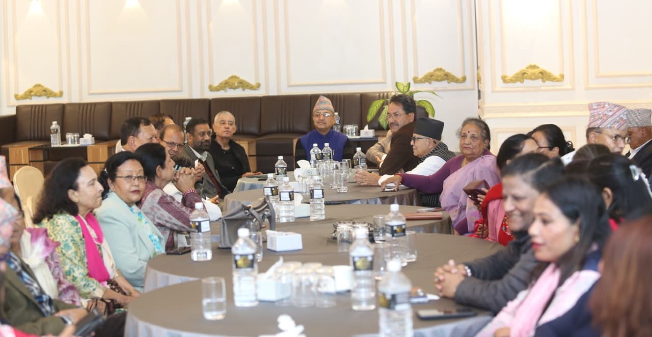 कांग्रेसको देउवा समूहमा छेडियो अलग्गै पार्टी खोल्ने बहस, कसले के भने ?