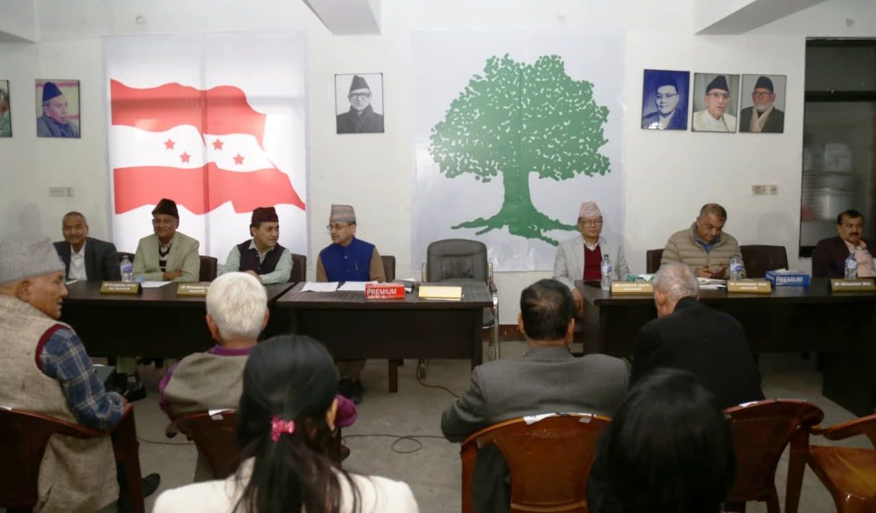 महामन्त्री थापाको प्रस्ताव– १६ देखि १९ पुसभित्र नियमित महाधिवेशन