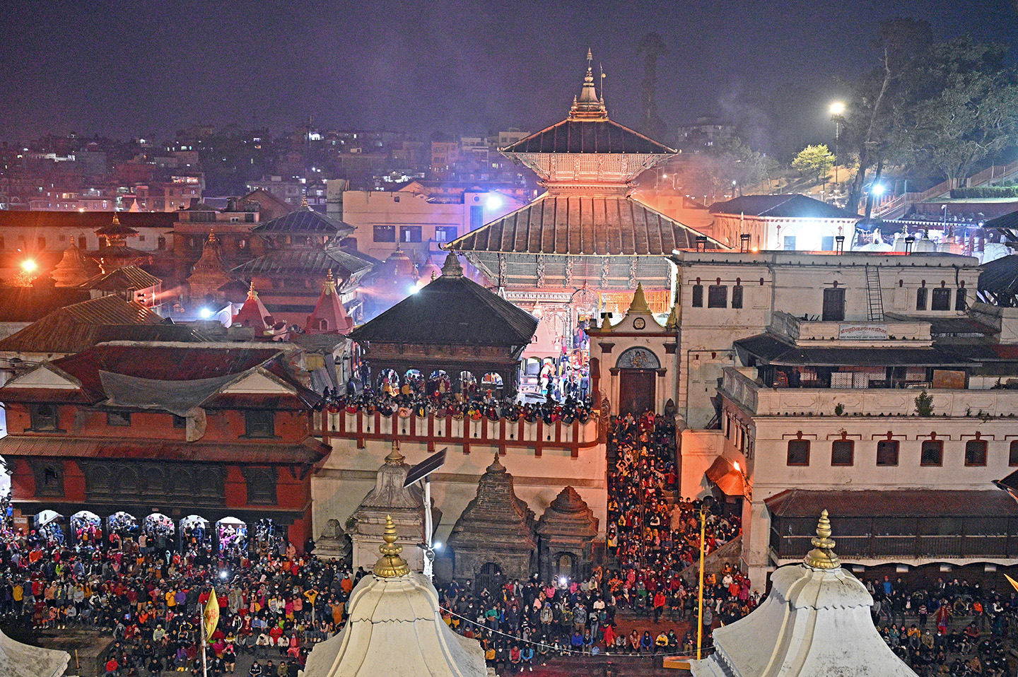 आज महाशिवरात्रि : पशुपतिमा दर्शनार्थीको घुइँचो