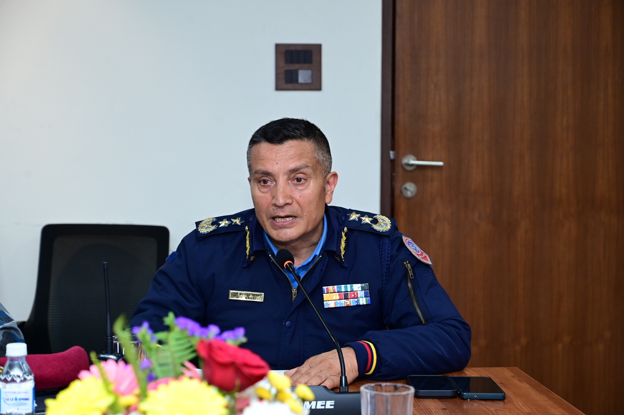 प्रहरी अधिकारीलाई आईजीपी कार्कीकाे अनुराेध- माइलमा दौडिएर इन्चमा हार्ने काम नगर्नुस्