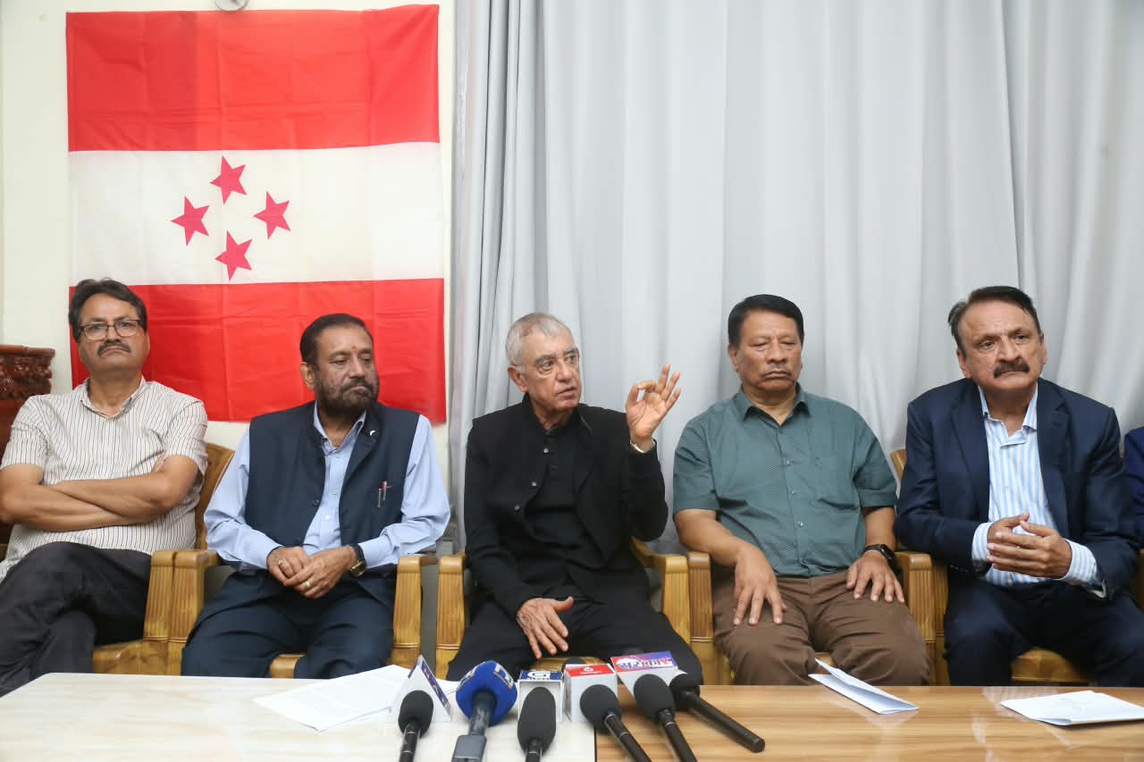 पूर्णबहादुर गगनसँग नजिकिएपछि शशांकको टिप्पणी–  कुनै समूह चोइटिन्छ भने हामीले के गर्न सक्छौँ ?