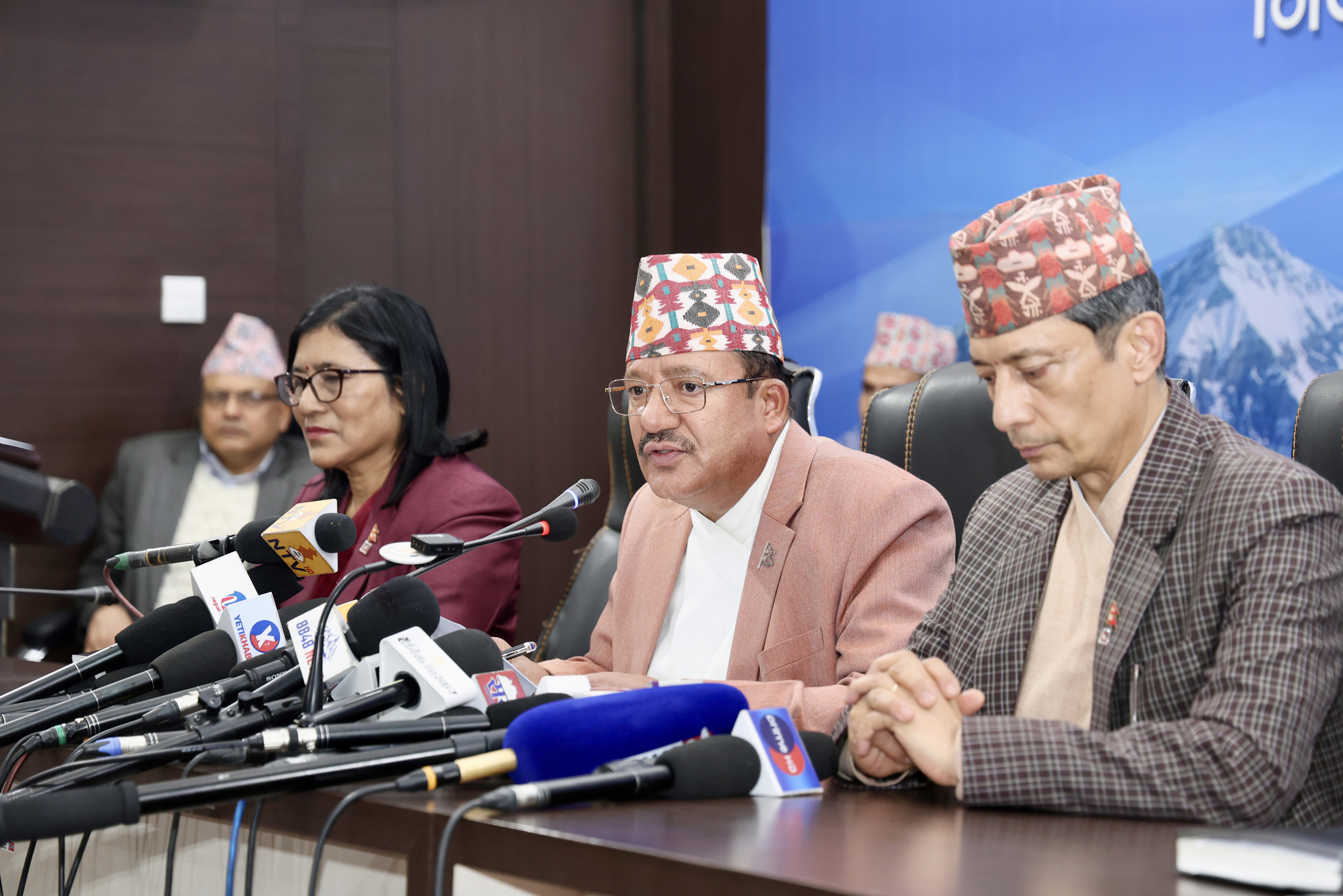 कहाँ-कहाँ सुरु हुँदै छ आज रातिबाटै मतगणना ?