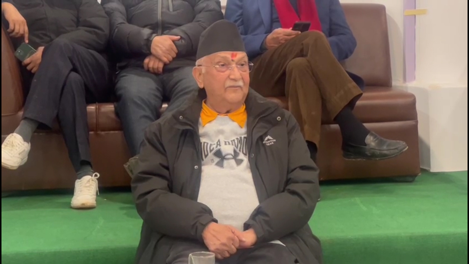 अहिलेको सरकार चीनको सहयोग लिन डराउँछ : ओली
