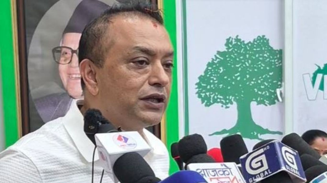 गगनले भने– मेरो घरअगाडि गाडी तेर्स्याउने प्रहरीका चालक रहेछन्