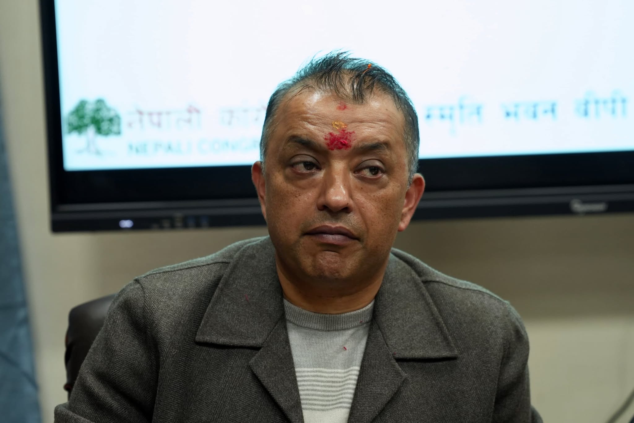 केन्द्रीय कार्यालयको प्राङ्गणबाट गगनको पहिलो सम्बोधन : कांग्रेस बदल्यौं, अब देश बदल्छौं