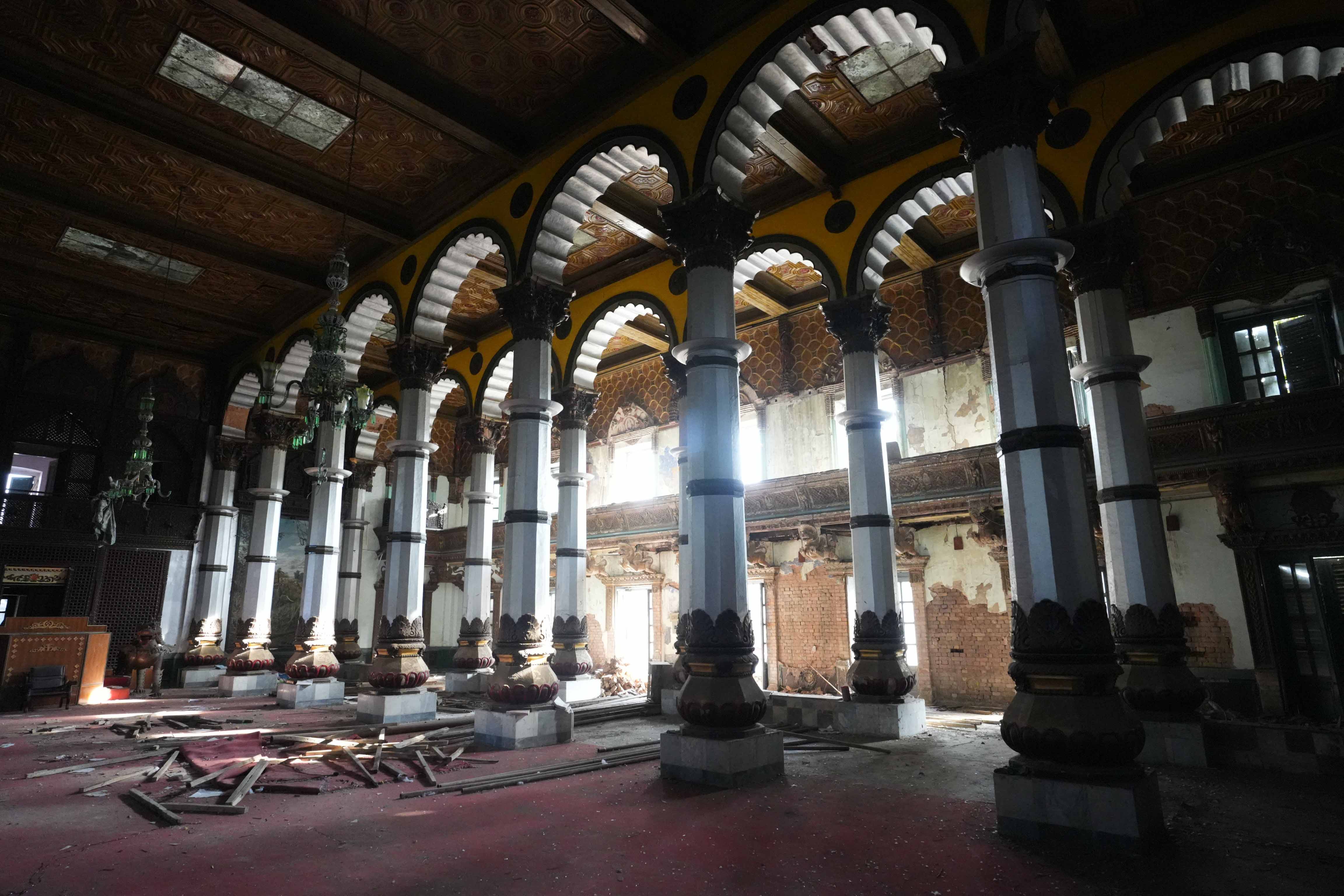 नेपालको संसदीय इतिहासको साक्षी ग्यालरी बैठक भवन : अवधि सकियो, सवलीकरण सकिएन (तस्वीरसहित)