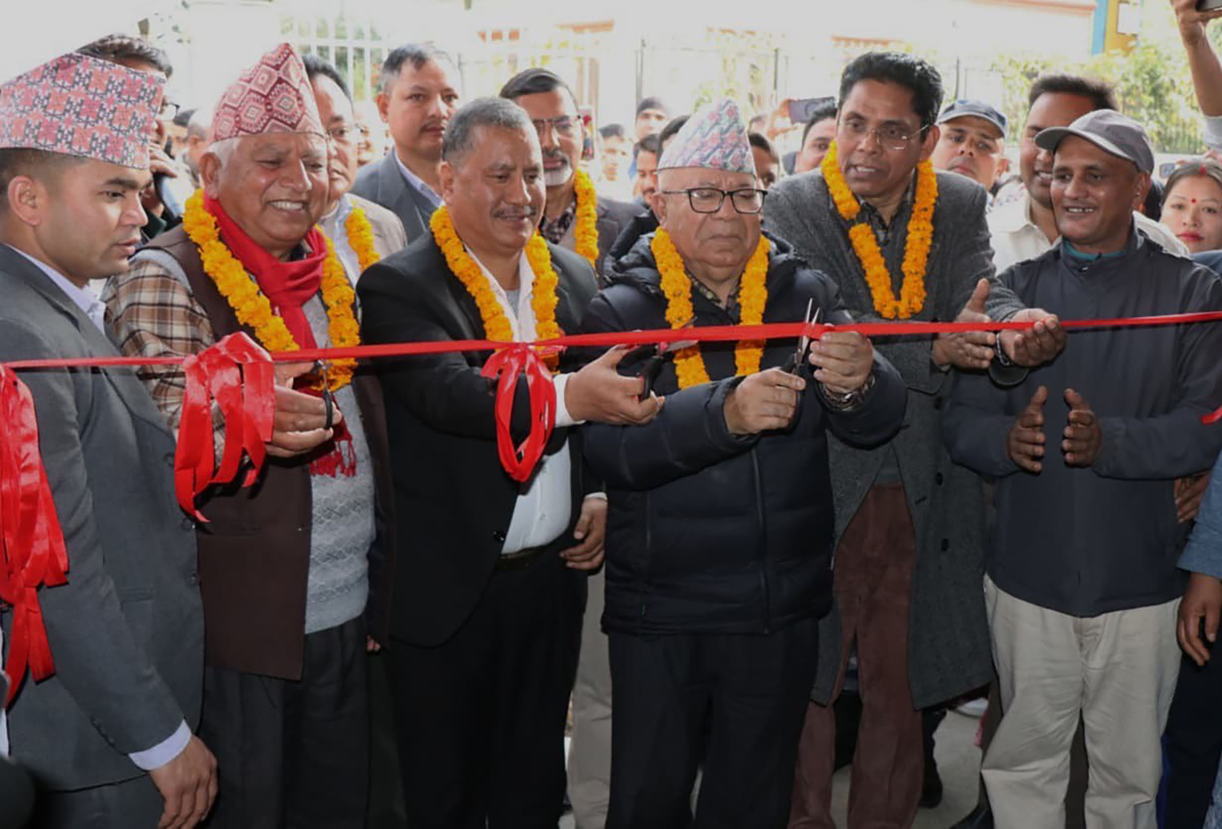 विप्लवको पार्टीले काठमाडाैंमा खोल्यो ‘सी व्यापार केन्द्र’