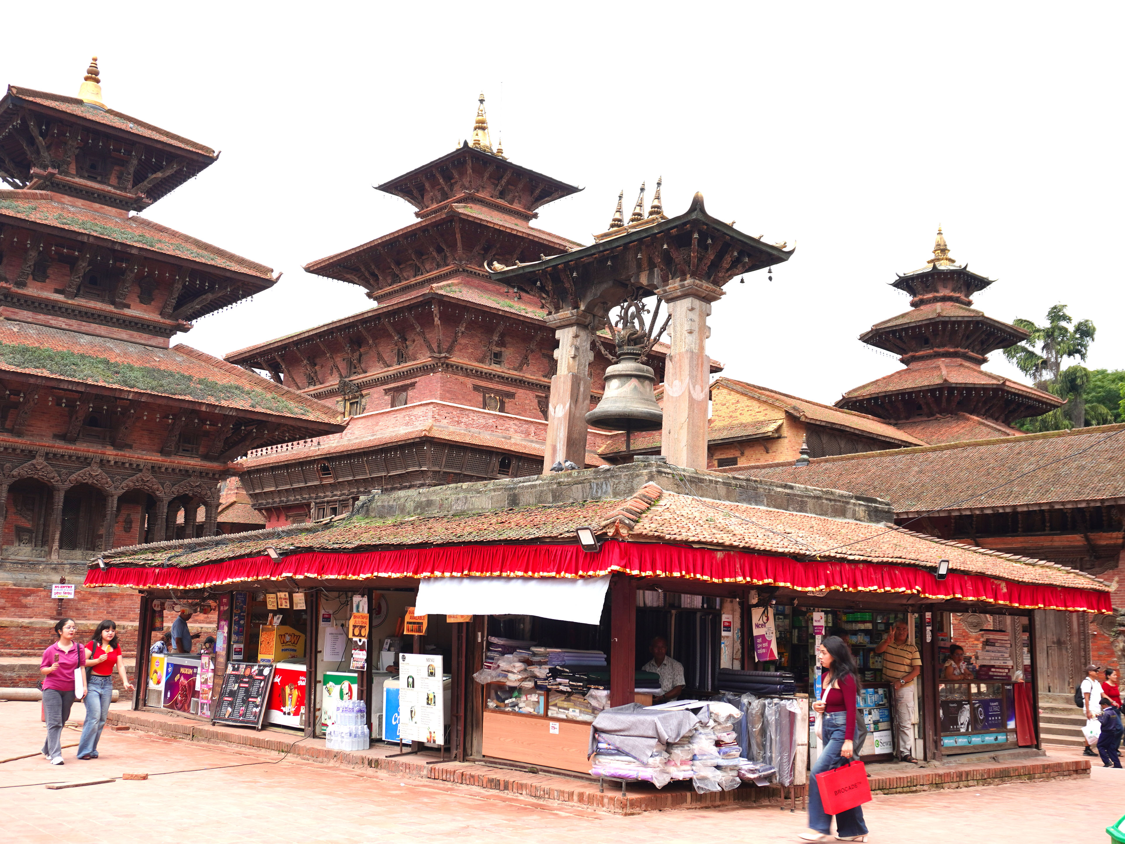 पाटन दरबारको ऐतिहासिक घण्ट जीर्ण अवस्थामा