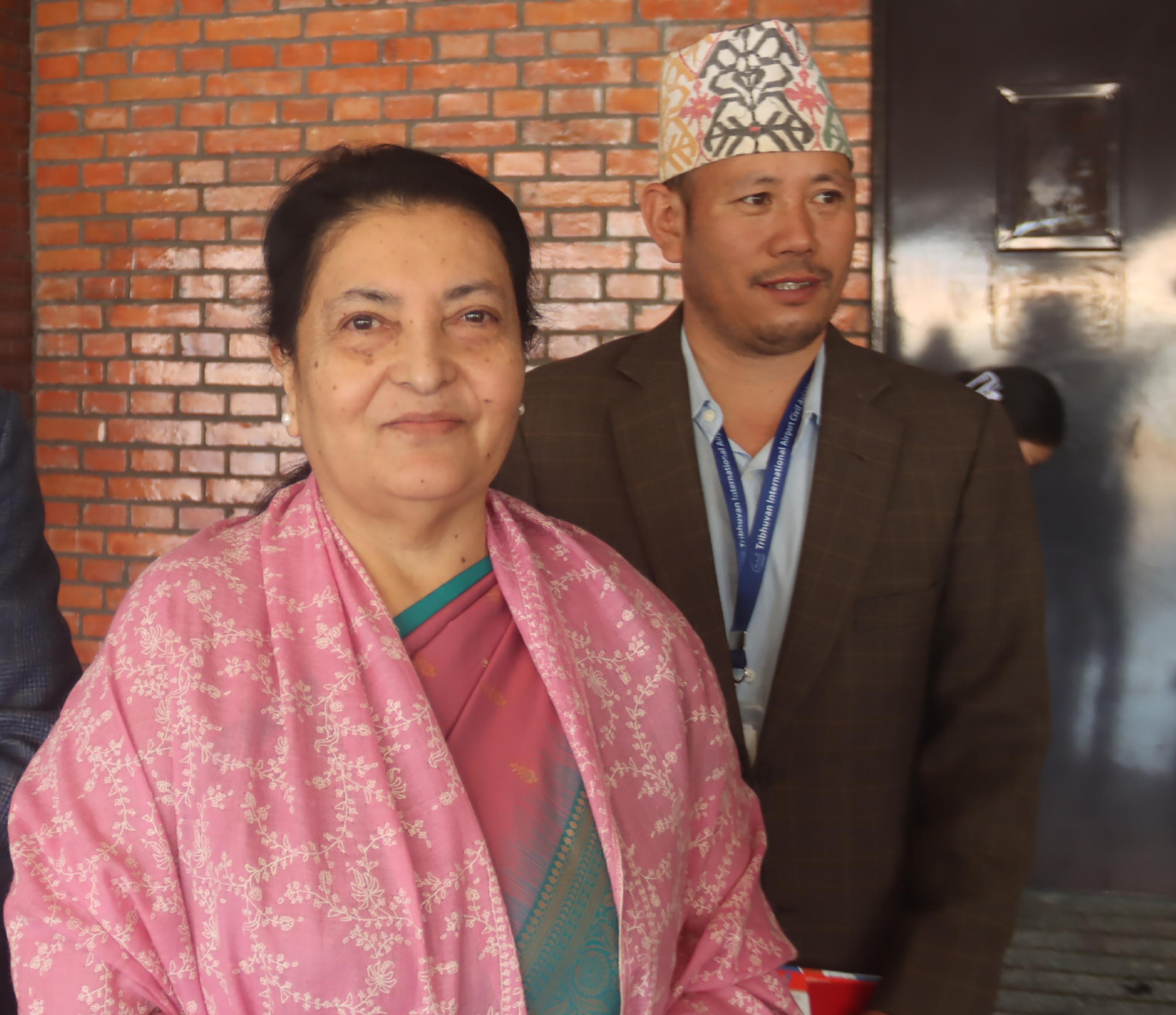 पूर्वराष्ट्रपति भण्डारी चीन प्रस्थान