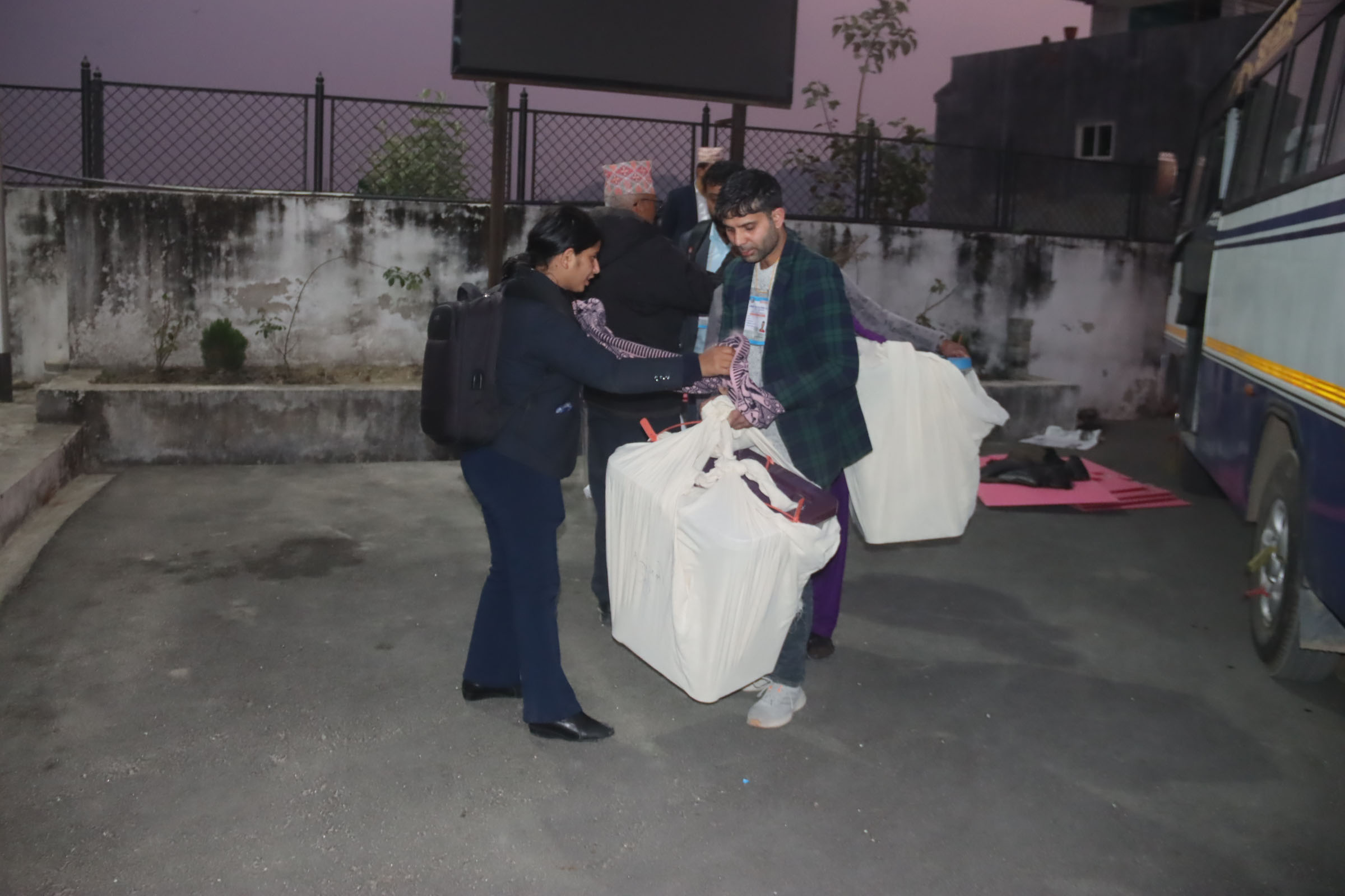 काठमाडौं १ मा मतगणना सुरु, भोलि बिहानसम्म नतिजा आउने