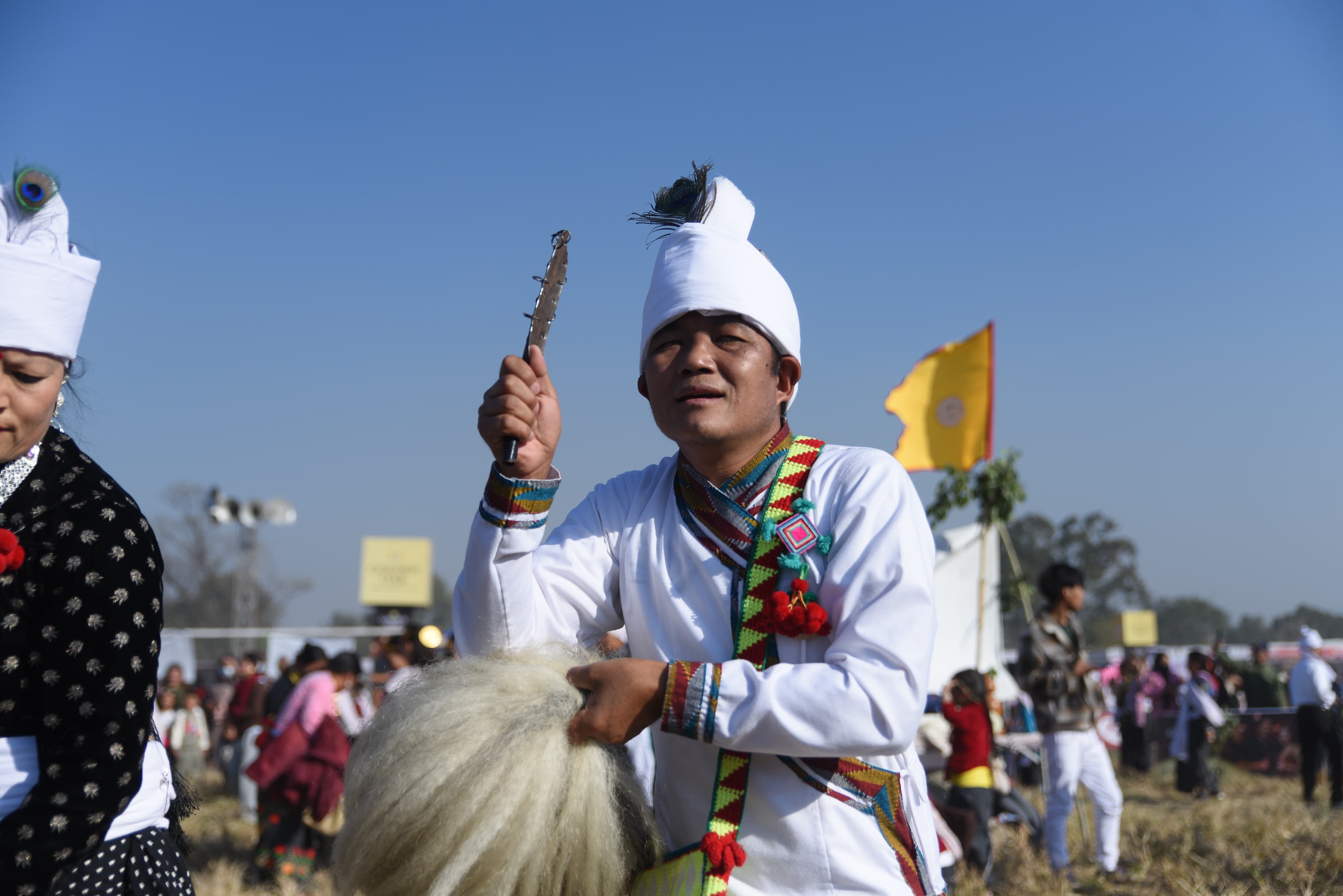 टुँडिखेलमा यसरी मनाए किराँत समुदायले साकेला उँधौली पर्व (तस्वीरहरू)