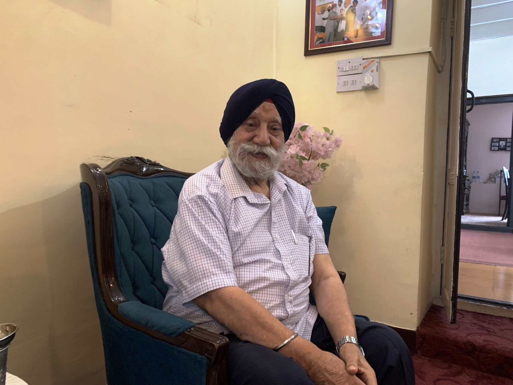 प्रचण्डले तारिफ गरेका प्रितम सिंह : जसले काश्मिरबाट काठमाडौंमा ट्रक उद्यम भित्र्याए