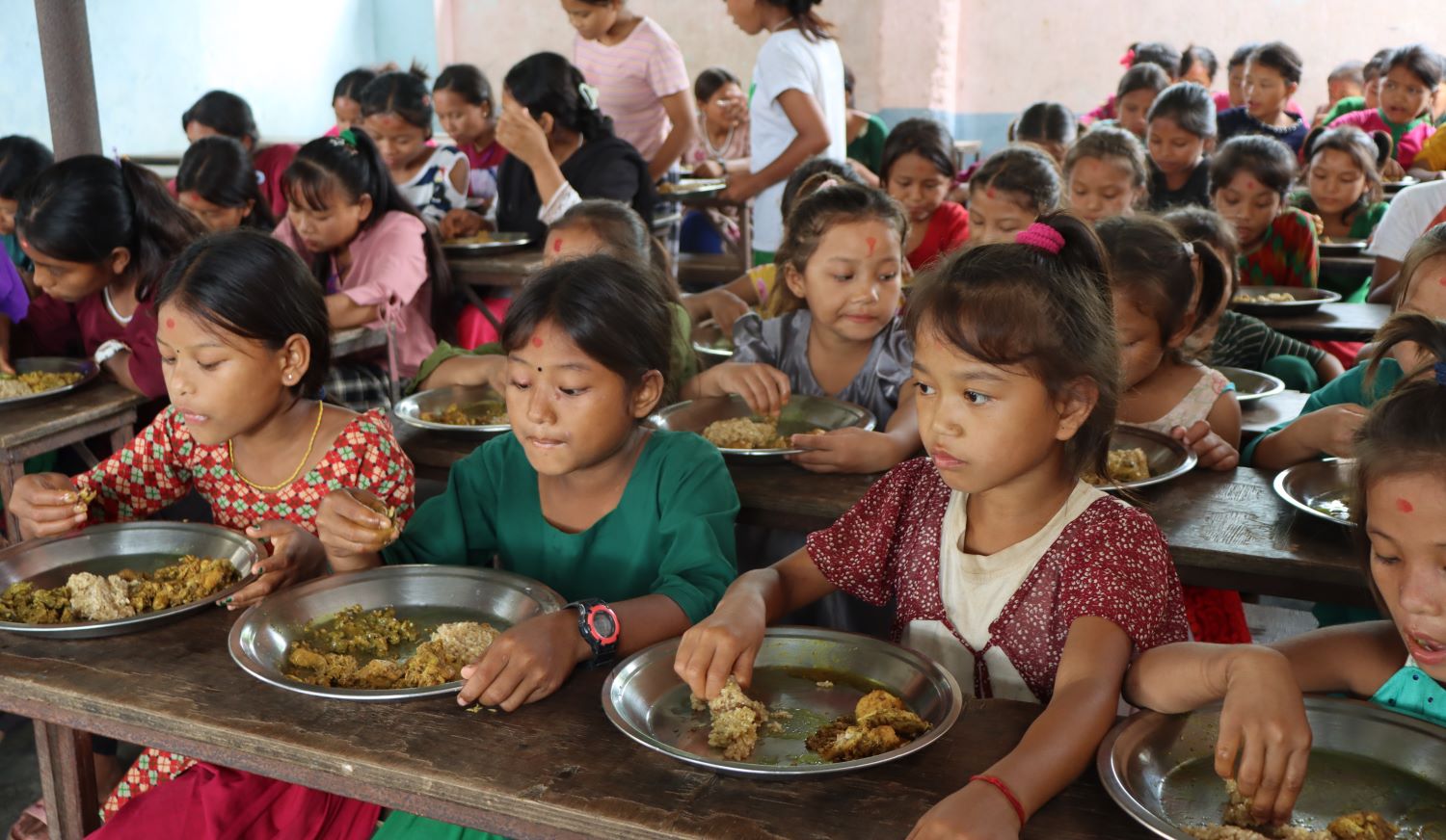 चेपाङ बालबालिकालाई लट्टे