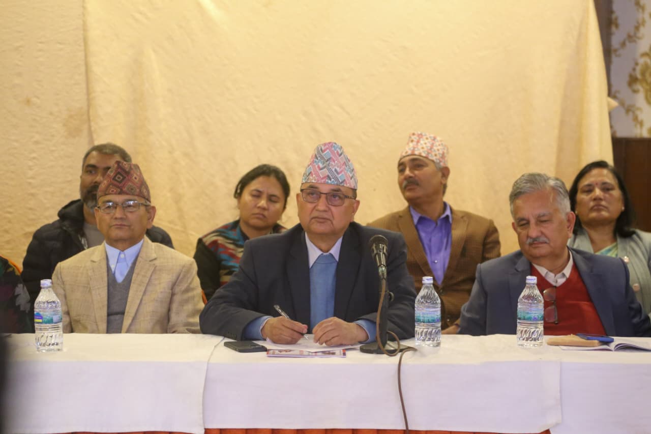 ओलीसँग भिड्न खोज्नुमा ईश्वरले दिए तीन कारण 