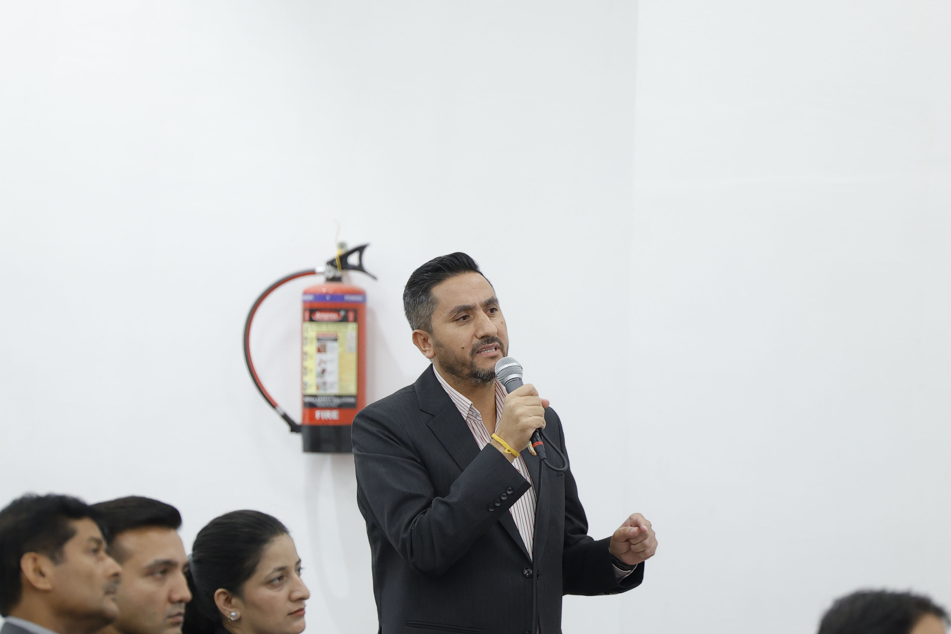 सांसद खरेलले भने– विपत्‌ प्राधिकरणलाई प्रधानमन्त्री कार्यालयअन्तर्गत राखौँ