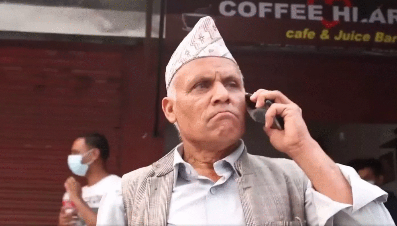 सांसद अपहरण गरिँदा चुप बसेको भन्दै  सीडीओलाई जनमोर्चाका नेताले थर्काए