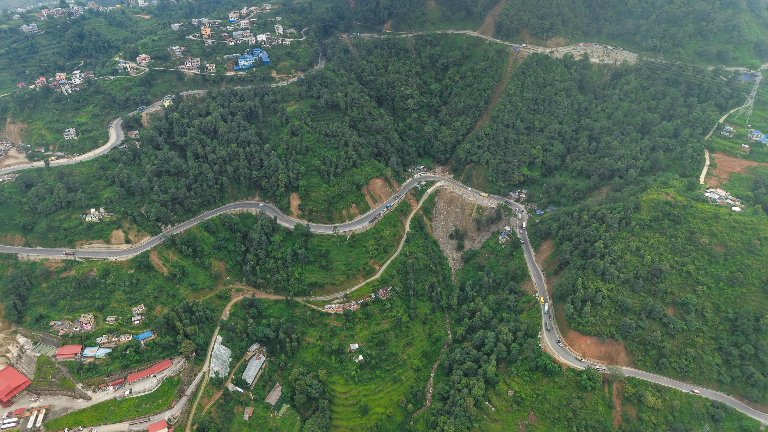 असारे झरीमा हुँदै छ झ्याप्लेखोलाको पुनर्निर्माण (तस्वीरहरू)