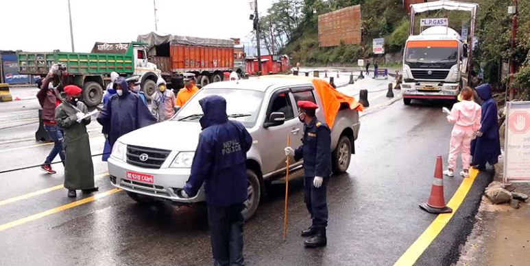 काठमाडौं भित्रिने र बाहिरिनेमाथि थप कडाइ