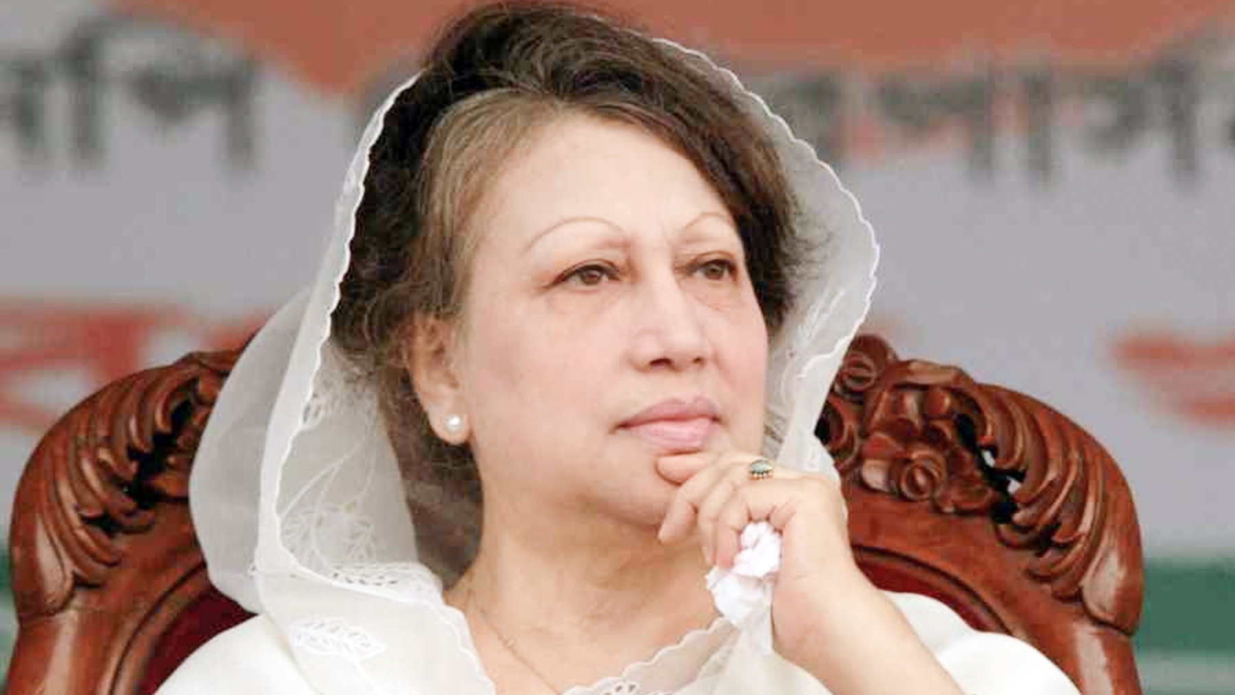 पतिको बिरासत धान्न छोराको लालनपालन छोडेर राजनीतिमा होमिएकी खालिदा (भिडियोसहित)